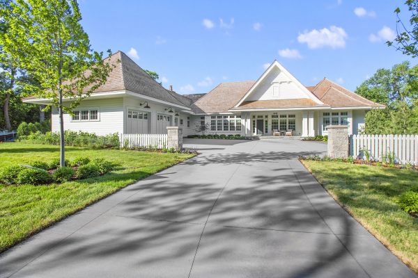 Driveway Concrete Repair in Crestview